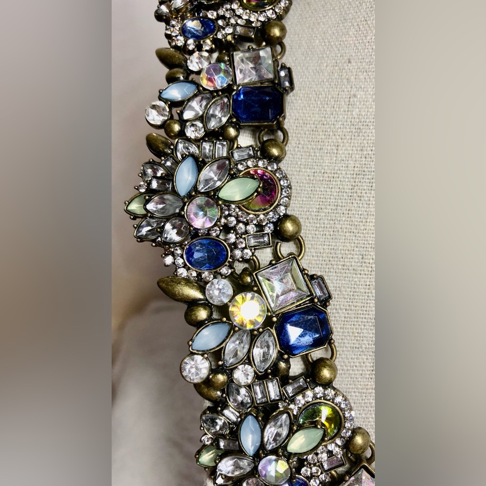 Natasha Couture Floral Necklace + Bonus - Picture 6 of 14